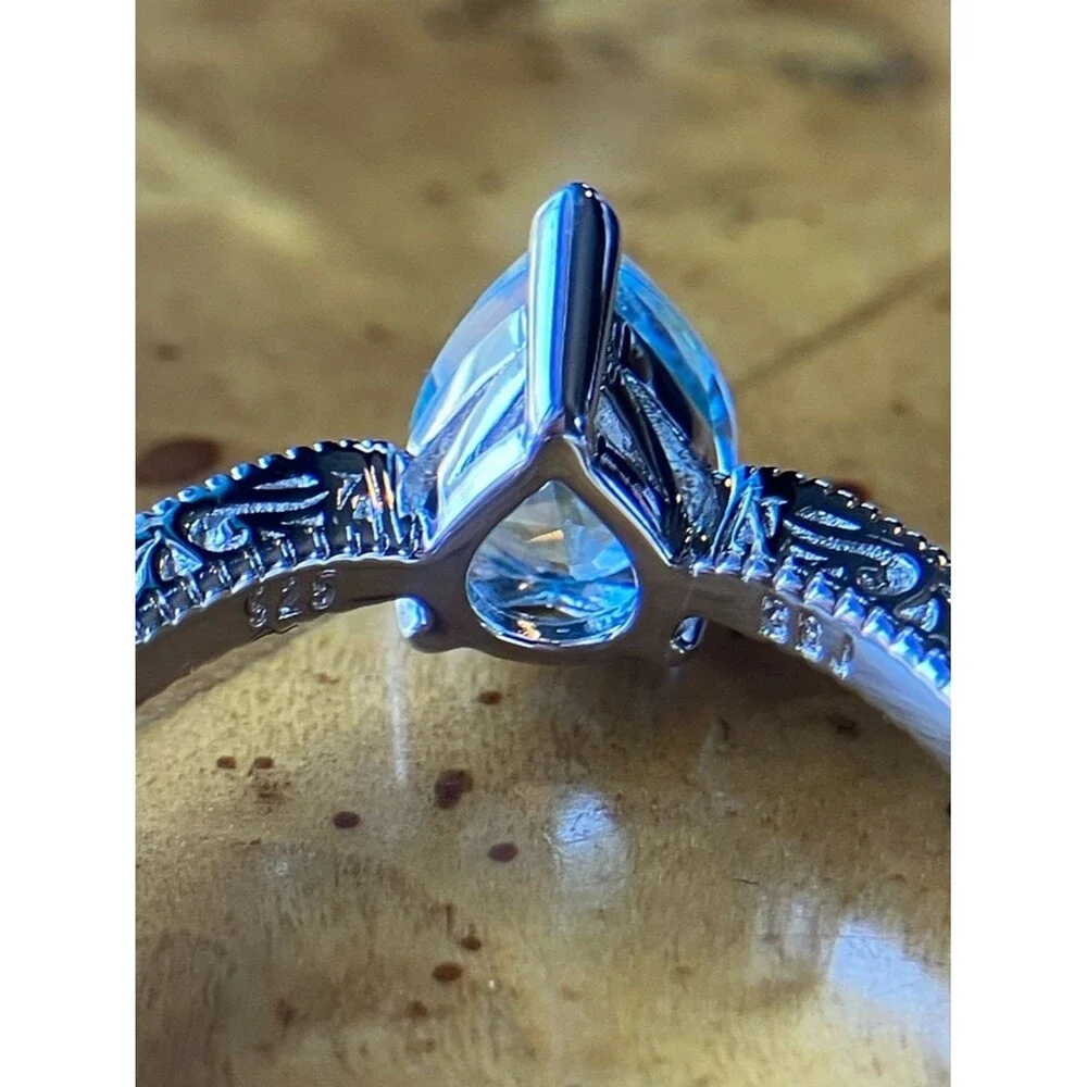 Natural Sky Blue Topaz Sterling Silver Ring Size 8.75
